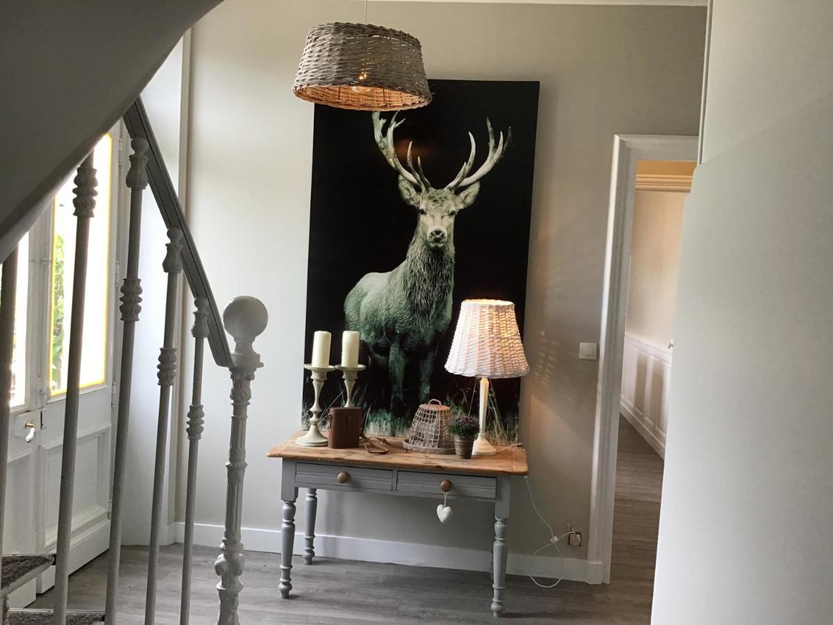 Le Bourg Bed and Breakfast Asnieres-en-Bessin Exteriör bild