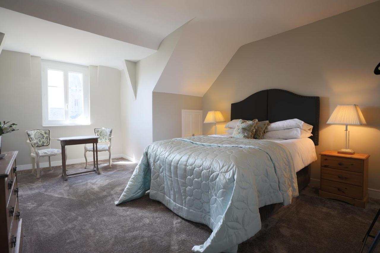 Le Bourg Bed and Breakfast Asnieres-en-Bessin Exteriör bild
