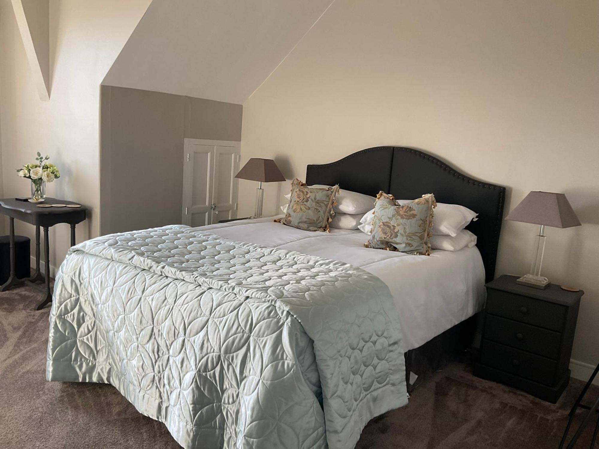 Le Bourg Bed and Breakfast Asnieres-en-Bessin Exteriör bild