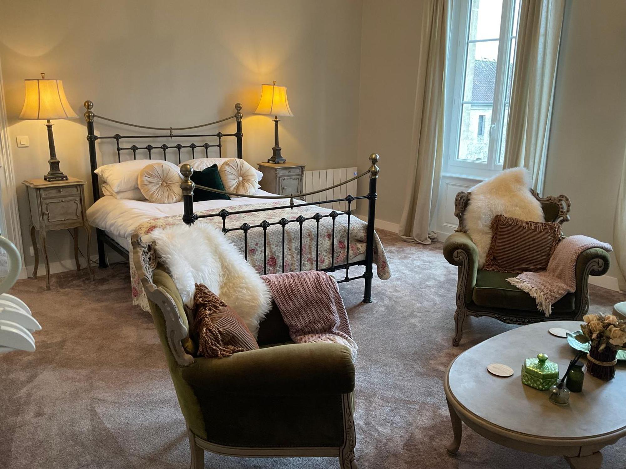Le Bourg Bed and Breakfast Asnieres-en-Bessin Exteriör bild