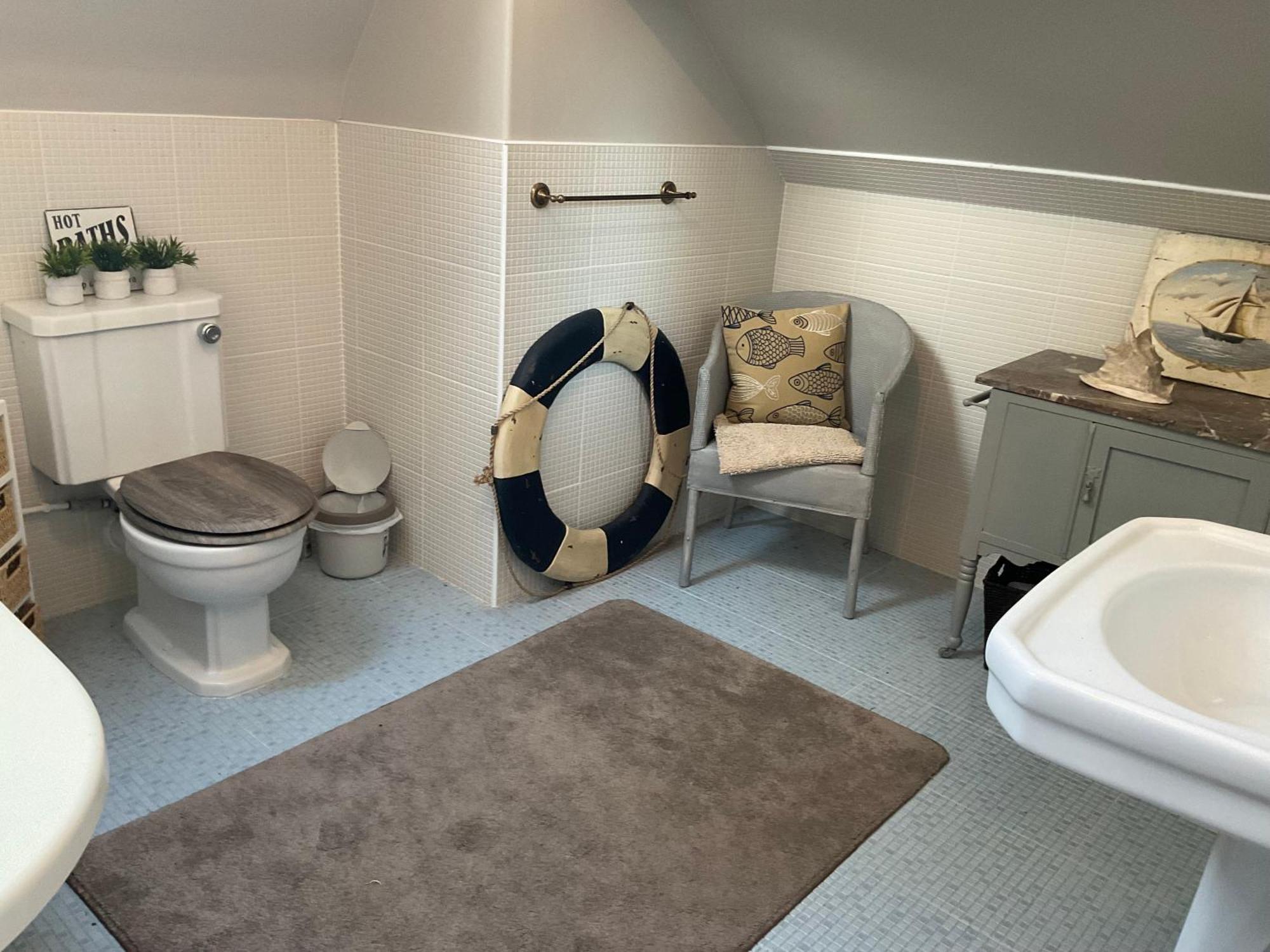 Le Bourg Bed and Breakfast Asnieres-en-Bessin Exteriör bild