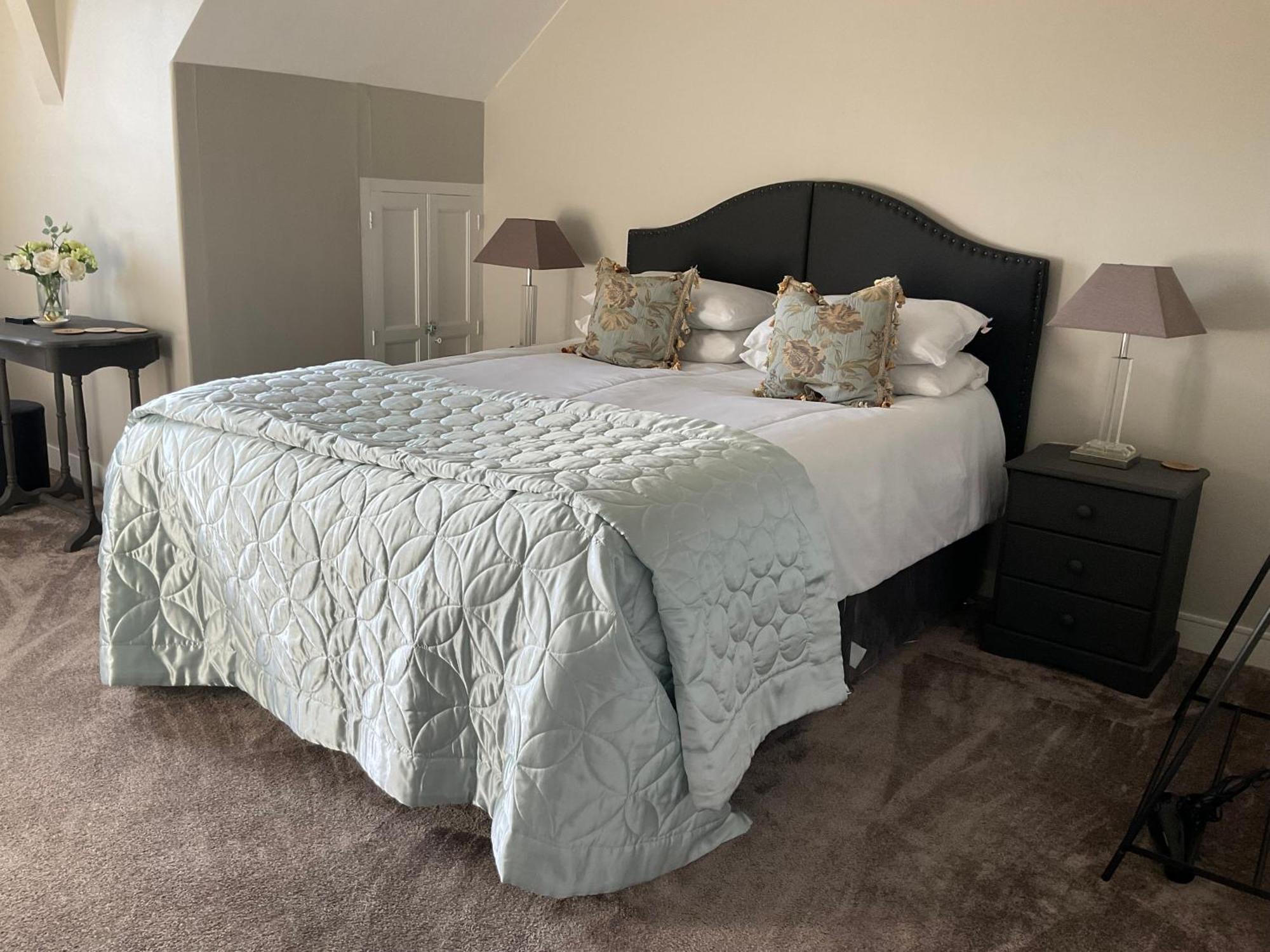 Le Bourg Bed and Breakfast Asnieres-en-Bessin Exteriör bild
